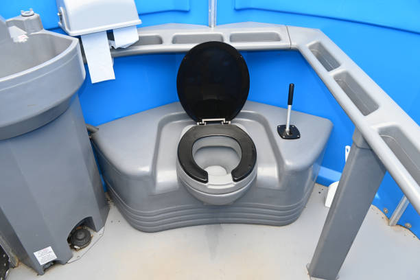 Best Portable toilet rental cost  in Nelsonville, OH